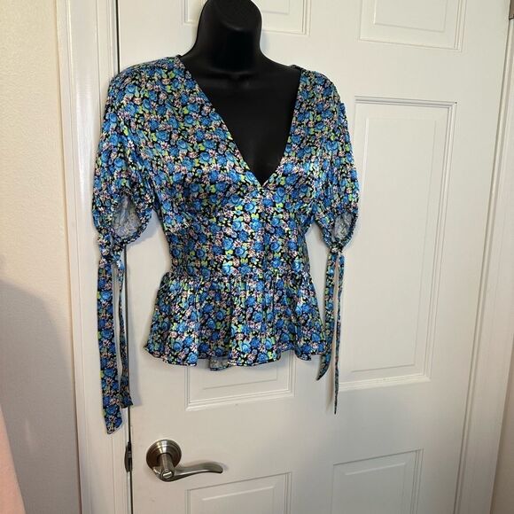 TopShop Blue Green and Black Floral Peplum Top Size 10 NWT - Picture 2 of 9